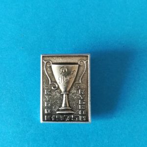 Insigna metalica
